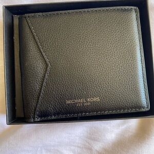 New Michael Kors wallet
